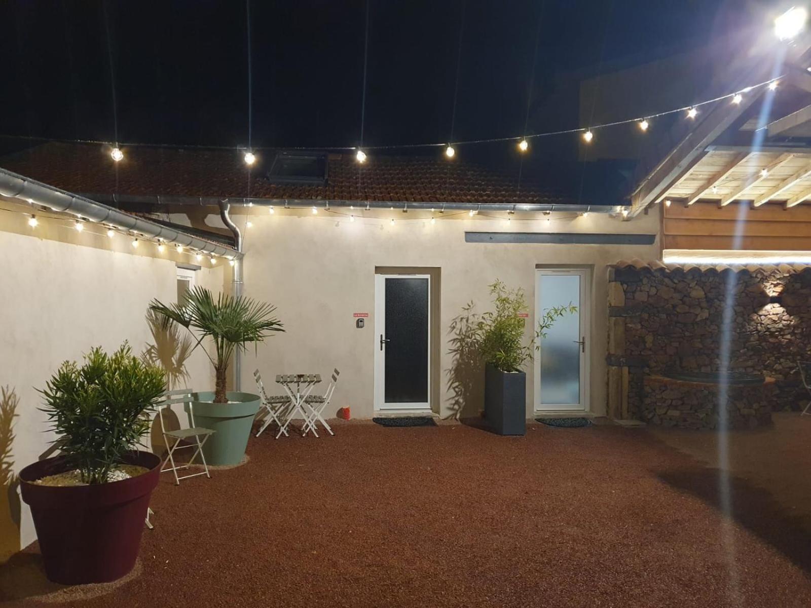 Le Boheme, Sauna & Spa Riorges Dış mekan fotoğraf